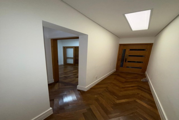 Casa assobradada à venda no Bairro da Vila Primavera na Rua Clara Parente