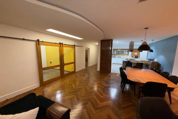 Casa assobradada à venda no Bairro da Vila Primavera na Rua Clara Parente