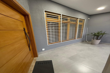 Casa assobradada à venda no Bairro da Vila Primavera na Rua Clara Parente