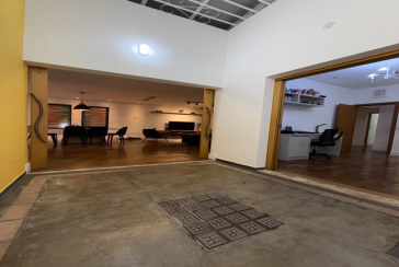 Casa assobradada à venda no Bairro da Vila Primavera na Rua Clara Parente