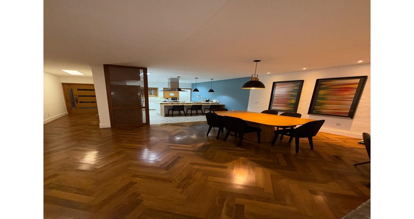 Casa assobradada à venda no Bairro da Vila Primavera na Rua Clara Parente