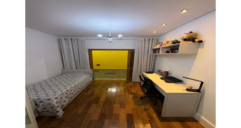 Casa assobradada à venda no Bairro da Vila Primavera na Rua Clara Parente