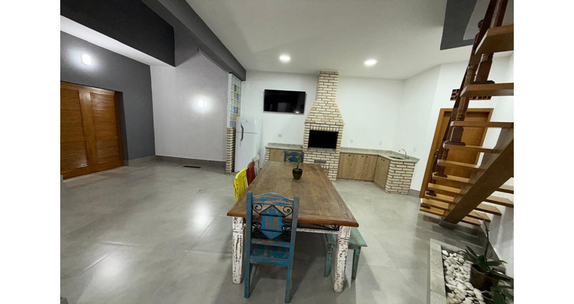 Casa assobradada à venda no Bairro da Vila Primavera na Rua Clara Parente