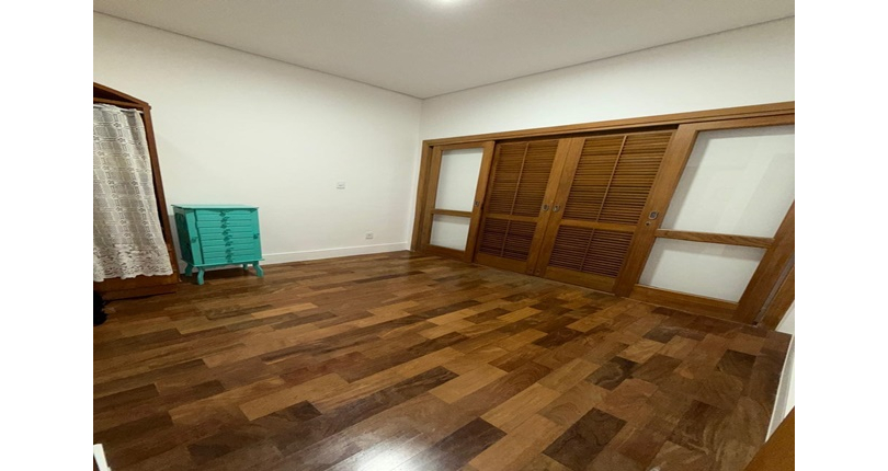 Casa assobradada à venda no Bairro da Vila Primavera na Rua Clara Parente