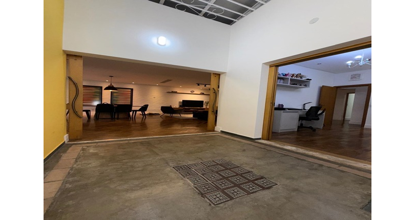 Casa assobradada à venda no Bairro da Vila Primavera na Rua Clara Parente