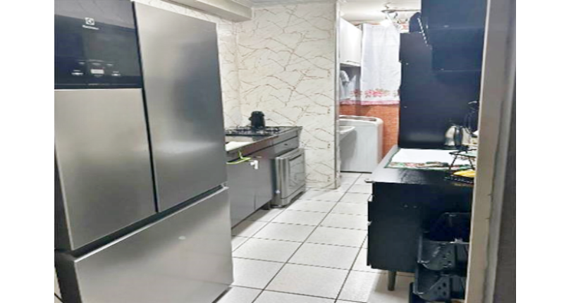 Apartamento à venda no Bairro da Vila dos Remédios na Rua Carlos Alberto Vanzolini 445,