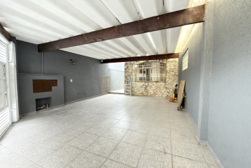 Sobrado à venda no Bairro do Jardim Santo Elias na Rua Fábio de Almeida Magalhães