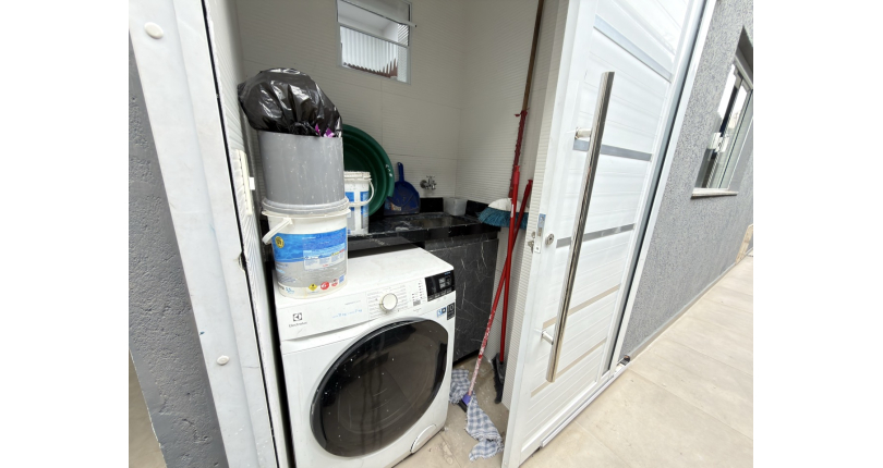 Sobrado à venda no Bairro do Jardim Santo Elias na Rua Fábio de Almeida Magalhães