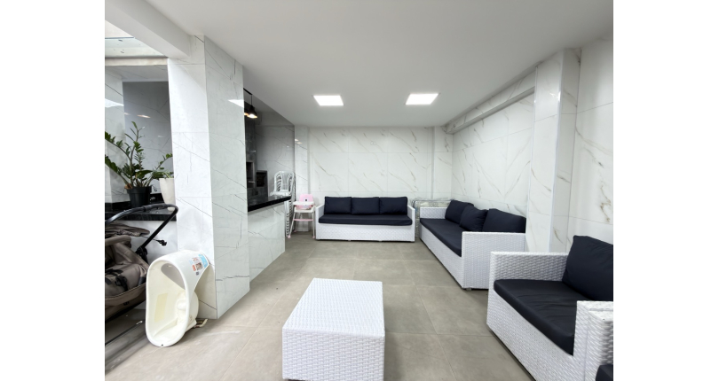 Sobrado à venda no Bairro do Jardim Santo Elias na Rua Fábio de Almeida Magalhães