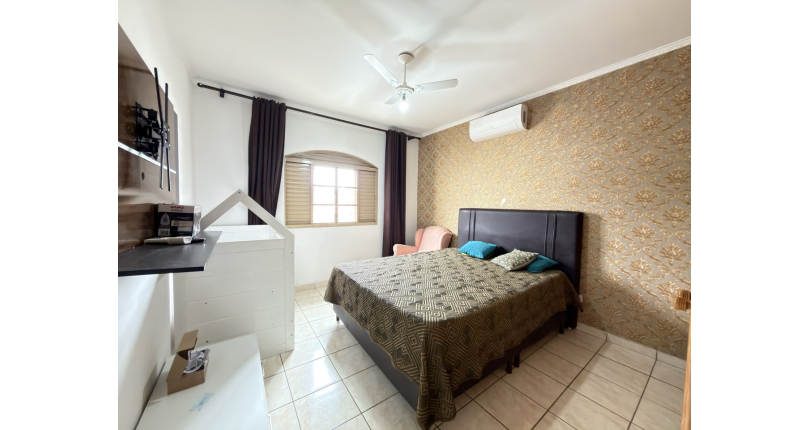 Sobrado à venda no Bairro do Jardim Santo Elias na Rua Fábio de Almeida Magalhães