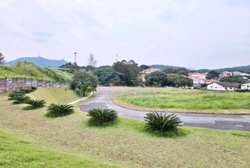 Terreno à venda no Bairro do Jardim Regina na Rua Canela Guaicá