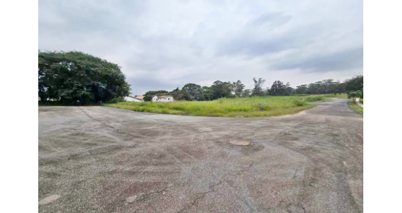 Terreno à venda no Bairro do Jardim Regina na Rua Canela Guaicá