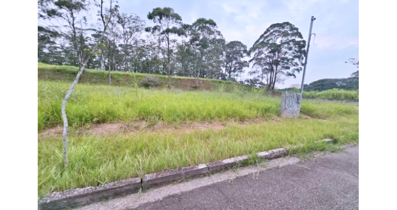 Terreno à venda no Bairro do Jardim Regina na Rua Canela Guaicá