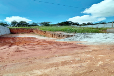 Terreno à venda no Jardim Anhangüera na Estrada Coronel José Gladiador