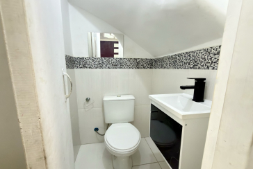  Lindo Sobrado à venda no Bairro do Jaraguá na Rua Professor Nobil Marcacini 39