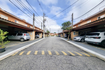  Lindo Sobrado à venda no Bairro do Jaraguá na Rua Professor Nobil Marcacini 39
