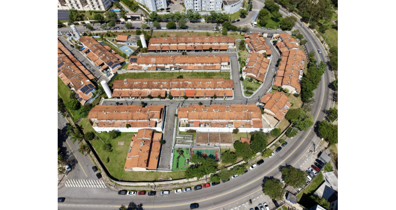  Lindo Sobrado à venda no Bairro do Jaraguá na Rua Professor Nobil Marcacini 39