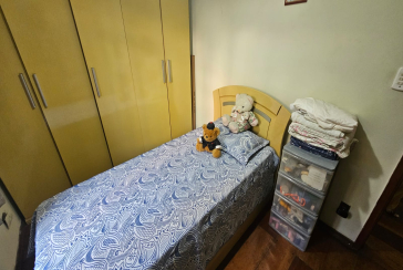 Sobrado à venda no Bairro do Jardim Mutinga na Rua Belo Jardim,