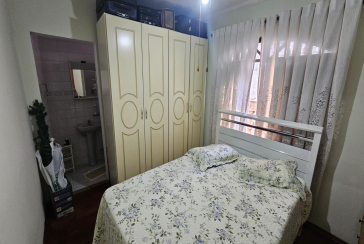 Sobrado à venda no Bairro do Jardim Mutinga na Rua Belo Jardim,