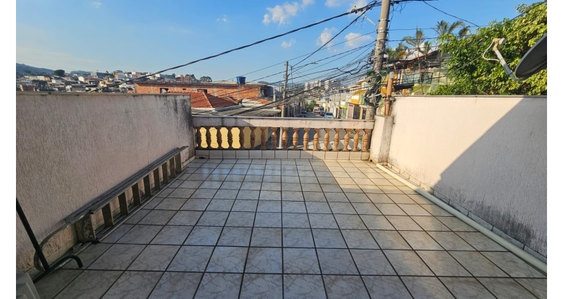 Sobrado à venda no Bairro do Jardim Mutinga na Rua Belo Jardim,