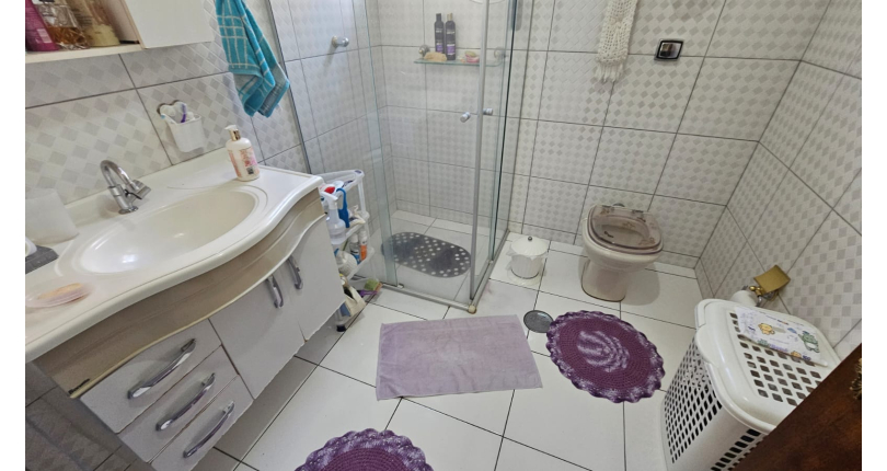 Sobrado à venda no Bairro do Jardim Mutinga na Rua Belo Jardim,