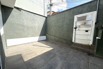 Casa Térrea à venda no Bairro da Vila Palmeiras na Rua Tacoativa,