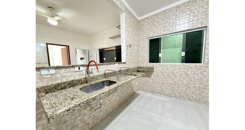 Casa Térrea à venda no Bairro da Vila Palmeiras na Rua Tacoativa,