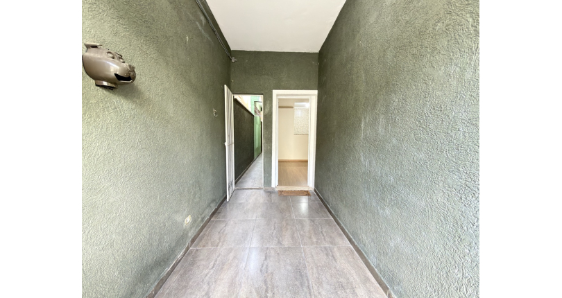 Casa Térrea à venda no Bairro da Vila Palmeiras na Rua Tacoativa,