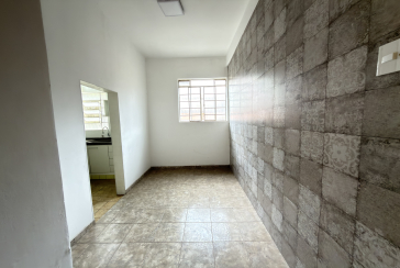 Casa à venda no Bairro da Vila Anglo Brasileira na Rua Félix Della Rosa,