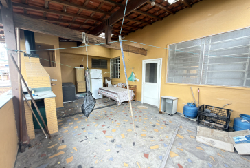 Casa à venda no Bairro da Vila Anglo Brasileira na Rua Félix Della Rosa,