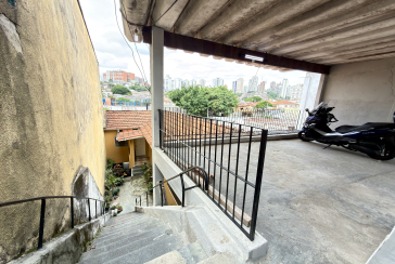 Casa à venda no Bairro da Vila Anglo Brasileira na Rua Félix Della Rosa,