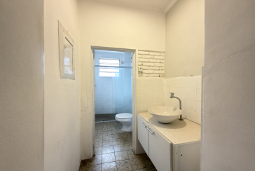 Casa à venda no Bairro da Vila Anglo Brasileira na Rua Félix Della Rosa,
