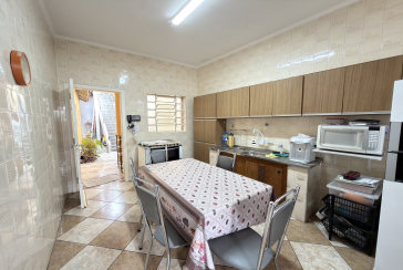 Casa à venda no Bairro da Vila Anglo Brasileira na Rua Félix Della Rosa,