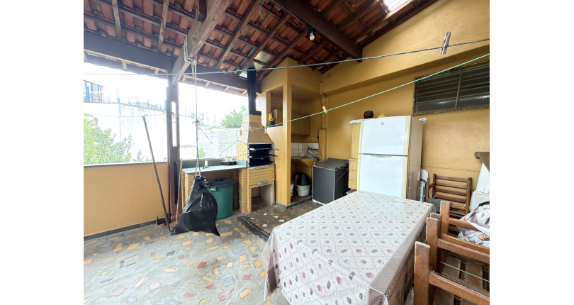 Casa à venda no Bairro da Vila Anglo Brasileira na Rua Félix Della Rosa,