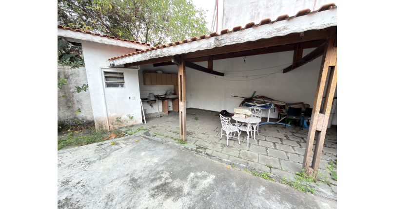 Casa à venda no Bairro da Vila Anglo Brasileira na Rua Félix Della Rosa,