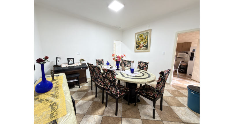 Casa à venda no Bairro da Vila Anglo Brasileira na Rua Félix Della Rosa,