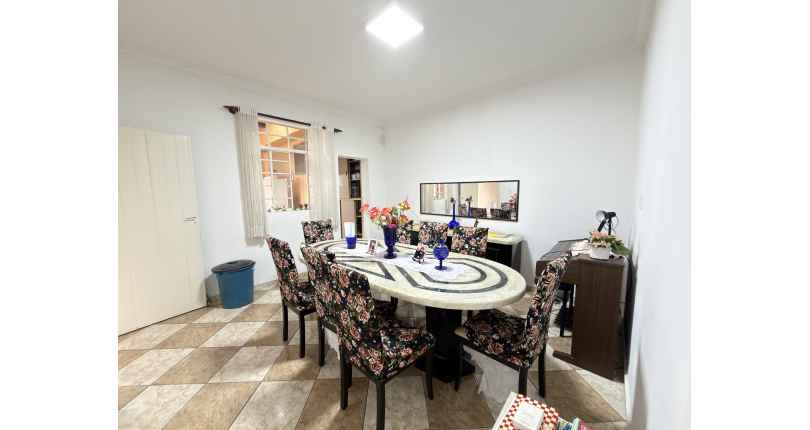 Casa à venda no Bairro da Vila Anglo Brasileira na Rua Félix Della Rosa,