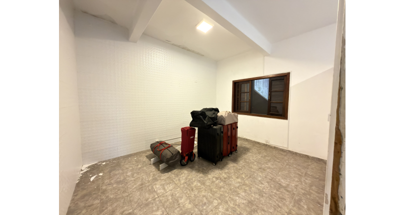 Casa à venda no Bairro da Vila Anglo Brasileira na Rua Félix Della Rosa,