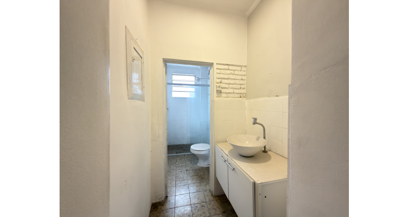 Casa à venda no Bairro da Vila Anglo Brasileira na Rua Félix Della Rosa,