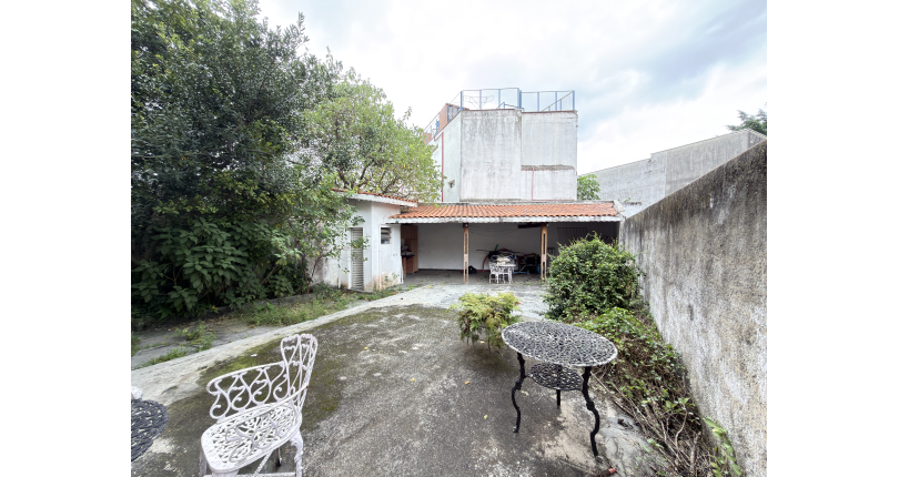 Casa à venda no Bairro da Vila Anglo Brasileira na Rua Félix Della Rosa,