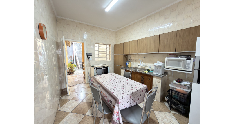 Casa à venda no Bairro da Vila Anglo Brasileira na Rua Félix Della Rosa,