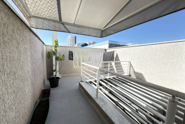 Sobrado Semi-Novo à venda no Parque São Domingos na Rua Homero Sales,