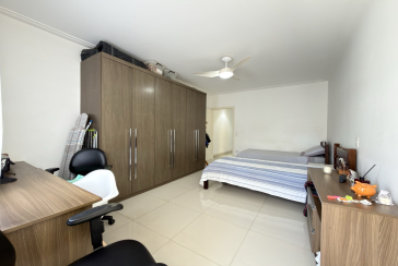 Sobrado Semi-Novo à venda no Parque São Domingos na Rua Homero Sales,