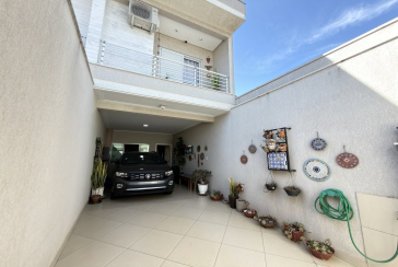 Sobrado Semi-Novo à venda no Parque São Domingos na Rua Homero Sales,