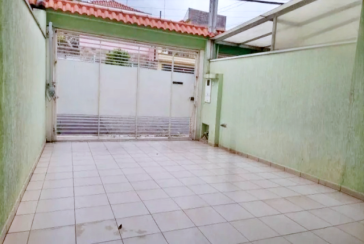 Sobrado à venda no Bairro do Jardim Marisa na Rua Avelino Ginjo