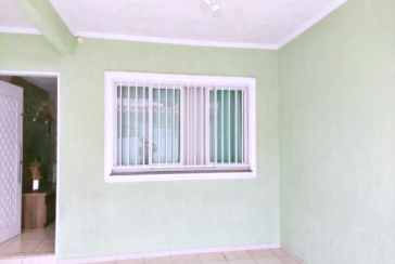 Sobrado à venda no Bairro do Jardim Marisa na Rua Avelino Ginjo