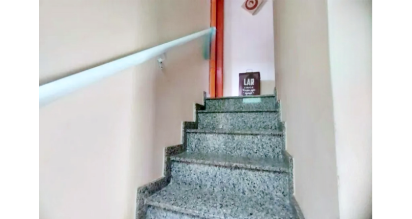 Sobrado à venda no Bairro do Jardim Marisa na Rua Avelino Ginjo