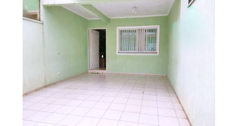 Sobrado à venda no Bairro do Jardim Marisa na Rua Avelino Ginjo