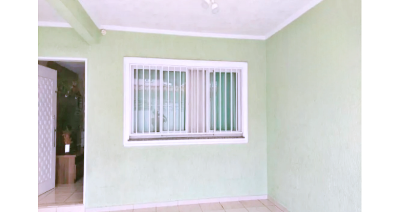 Sobrado à venda no Bairro do Jardim Marisa na Rua Avelino Ginjo