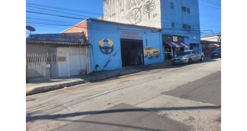 Terreno à venda no Bairro da Vila Santa Edwiges na Rua Agamenon Magalhães,